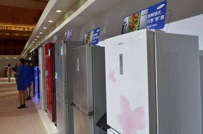 别再买老师傅直言不讳：买错就后悔！凯发k8国际警惕！这种冰箱门千万(图2)